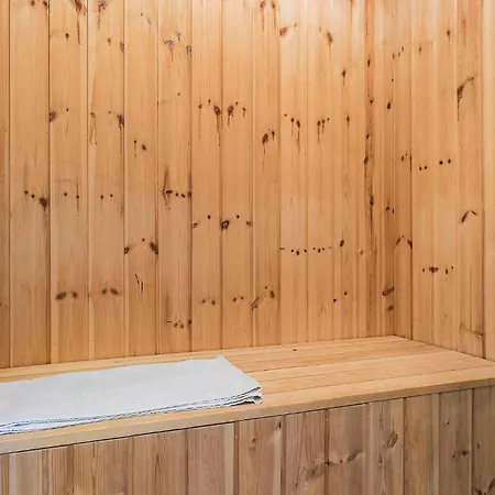 Holiday home 4 Bedroom In *