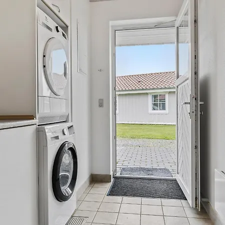 4 Bedroom In Gråsten